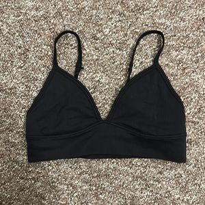 Athleta sports bra size medium